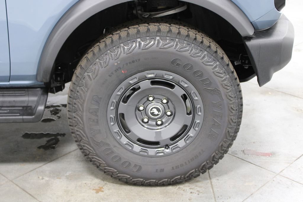 New 2025 Ford Bronco Outer Banks w/ Sasquatch Package image 13