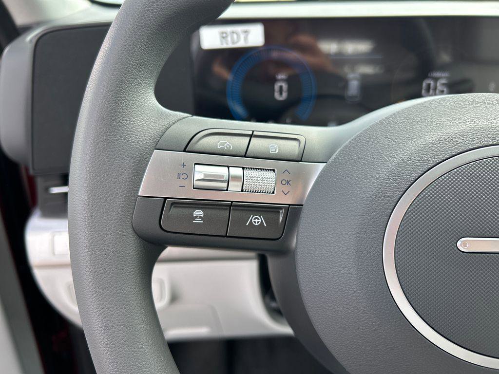 New 2026 Hyundai Kona SE image 18