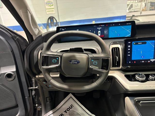 Certified 2025 Ford Expedition Active AWD/4WD image 13