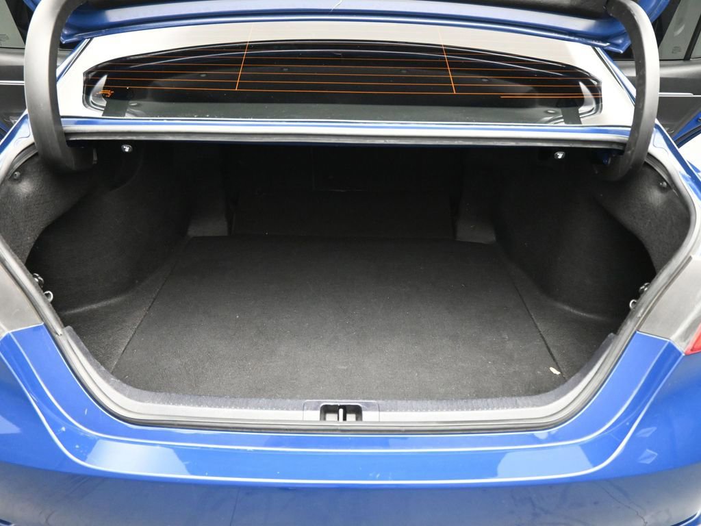 Used 2023 Toyota Camry SE w/ Cold Weather Package image 19