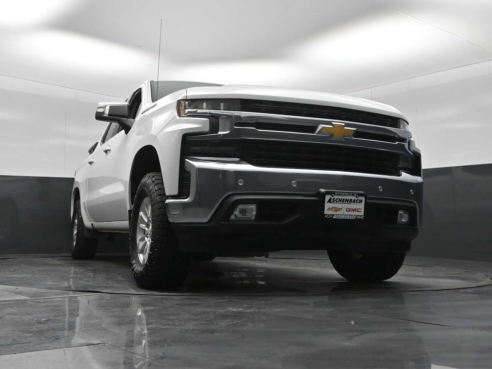 Used 2020 Chevrolet Silverado 1500 LT w/ Convenience Package image 18