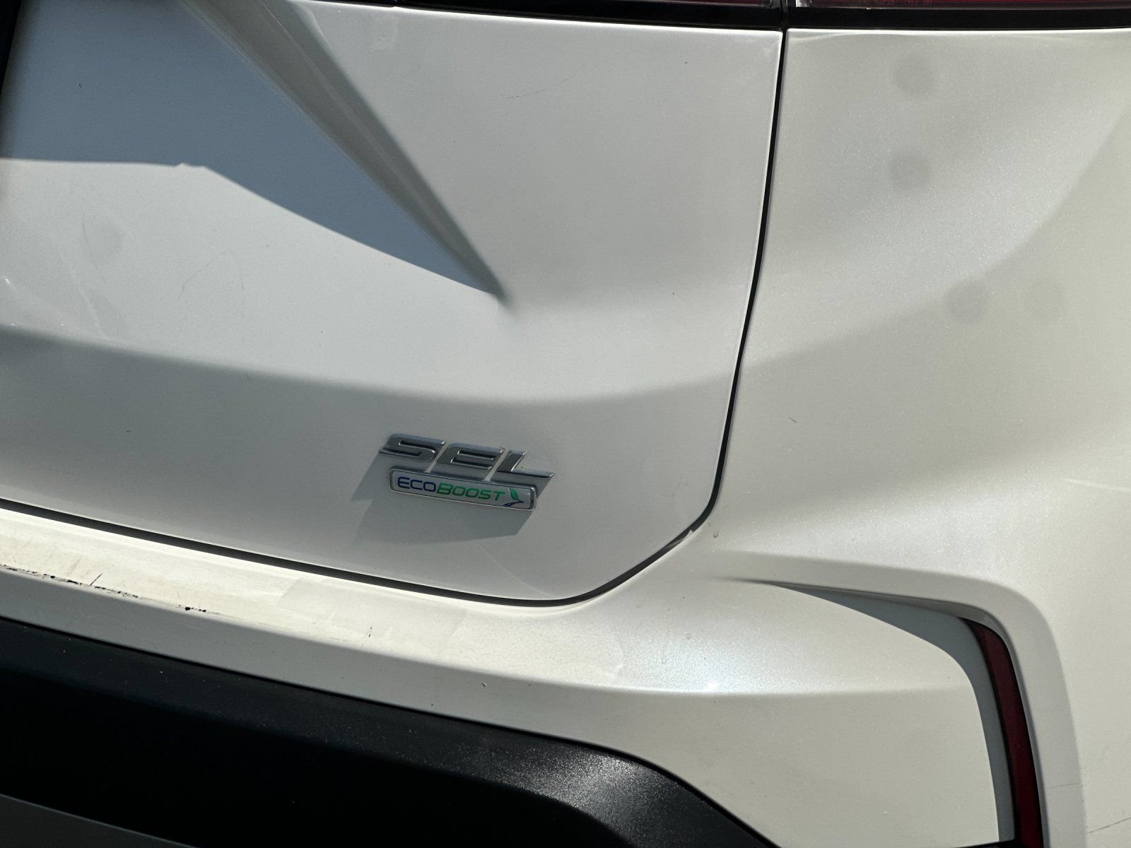 Used 2019 Ford Edge SEL FWD image 25