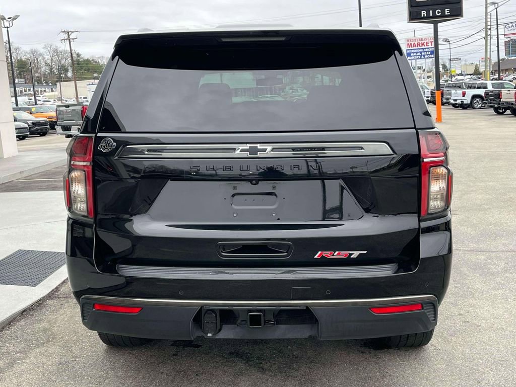 Used 2021 Chevrolet Suburban RST image 4