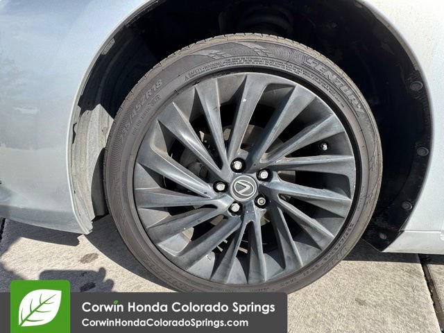 Used 2019 Lexus ES 300h w/ Accessory Package FWD image 36