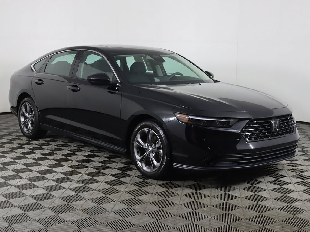Used 2023 Honda Accord EX image 54