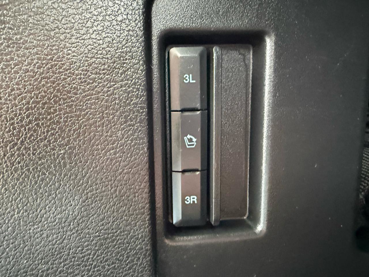 Used 2019 Ford Expedition XLT w/ Equipment Group 201A image 18