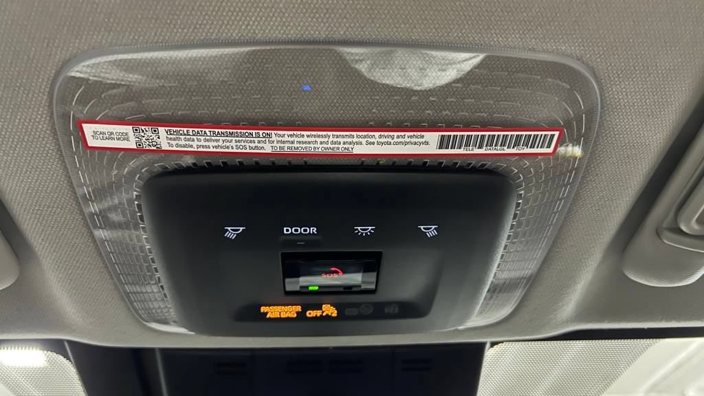 New 2026 Toyota Prius Plug-In Hybrid FWD image 29