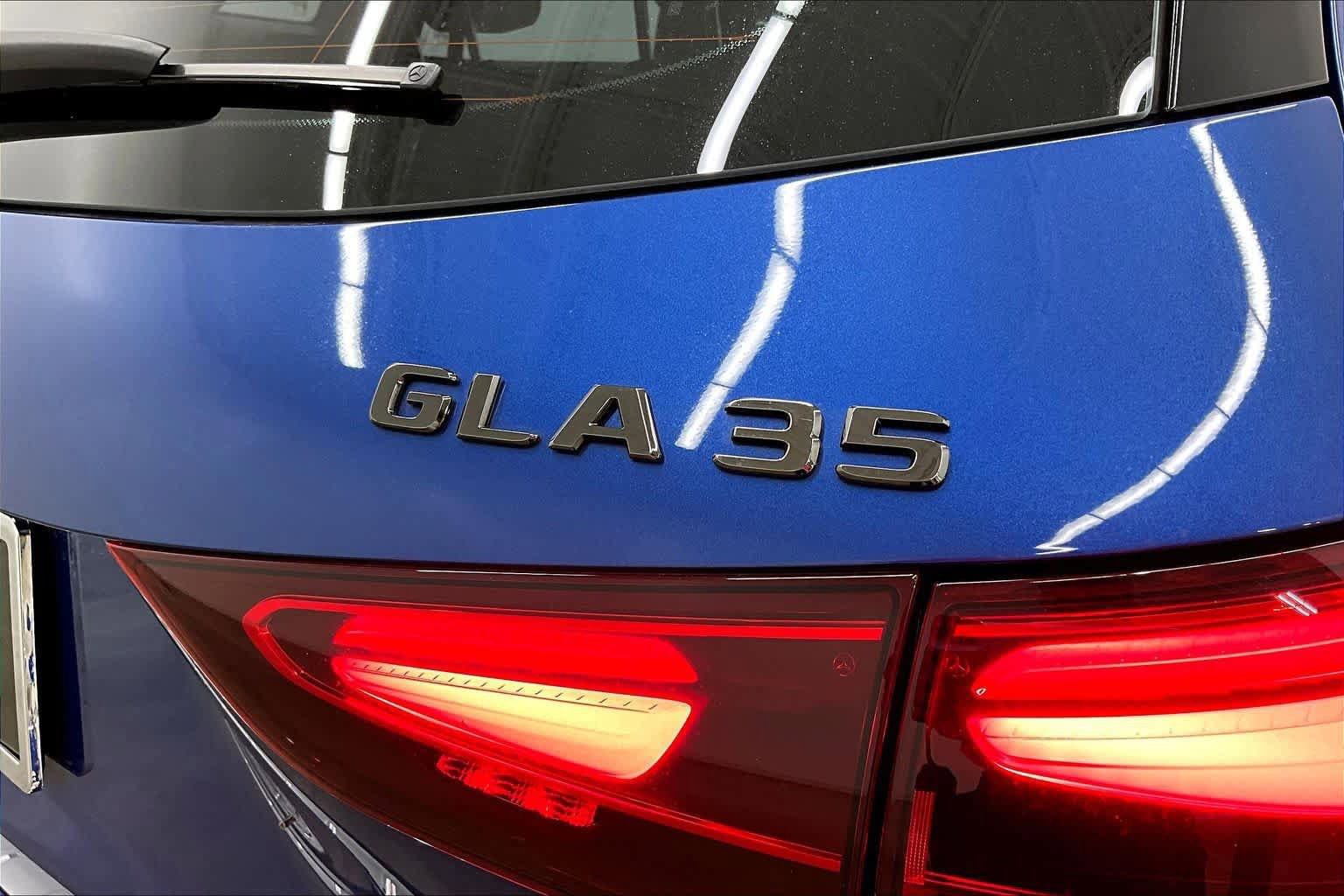 Certified 2025 Mercedes-Benz GLA 35 AMG 4MATIC image 31