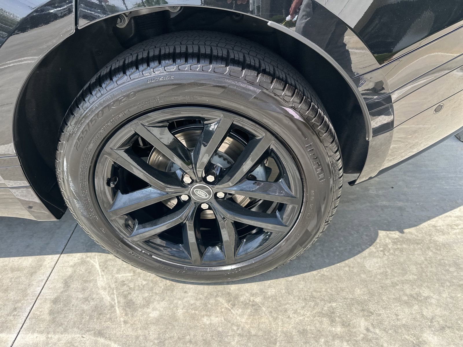 Certified 2026 Land Rover Range Rover Velar Dynamic SE image 23