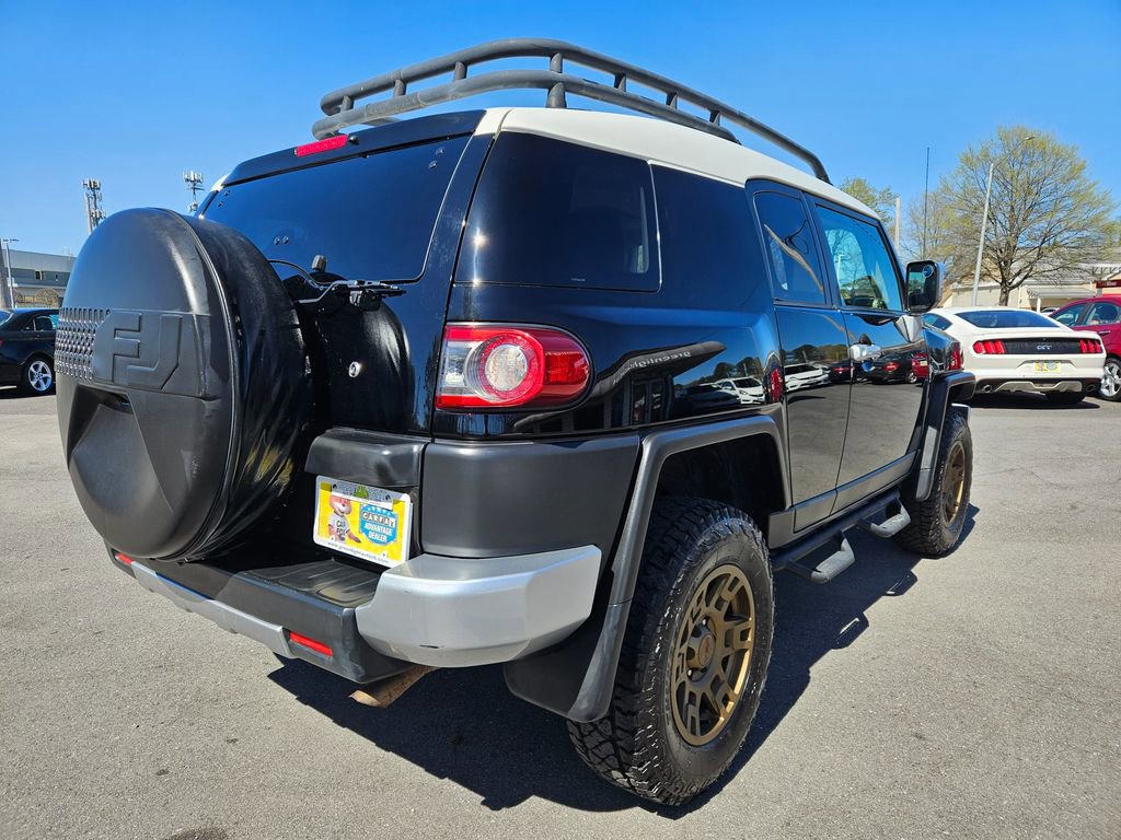 Used 2013 Toyota FJ Cruiser 2WD w/ Convenience Pkg image 5