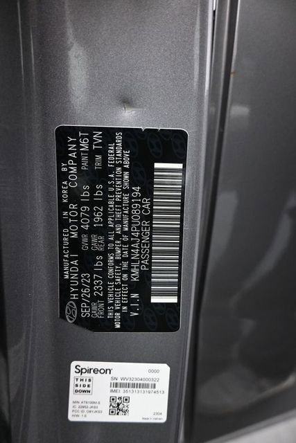 Used 2023 Hyundai Elantra Limited image 26