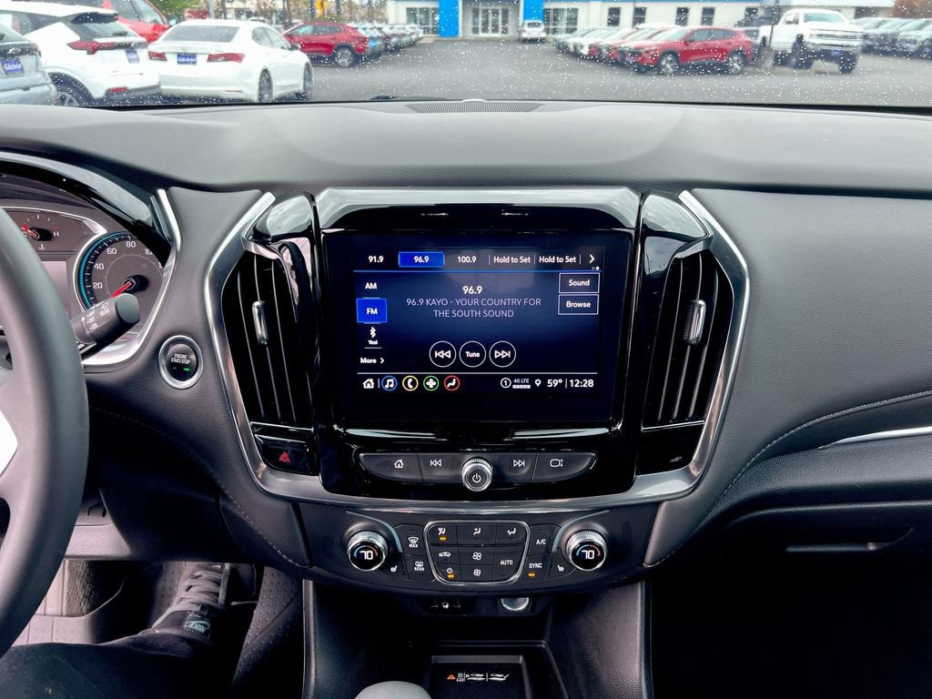 Used 2023 Chevrolet Traverse LT w/ Rear Camera Mirror Package AWD/4WD image 13
