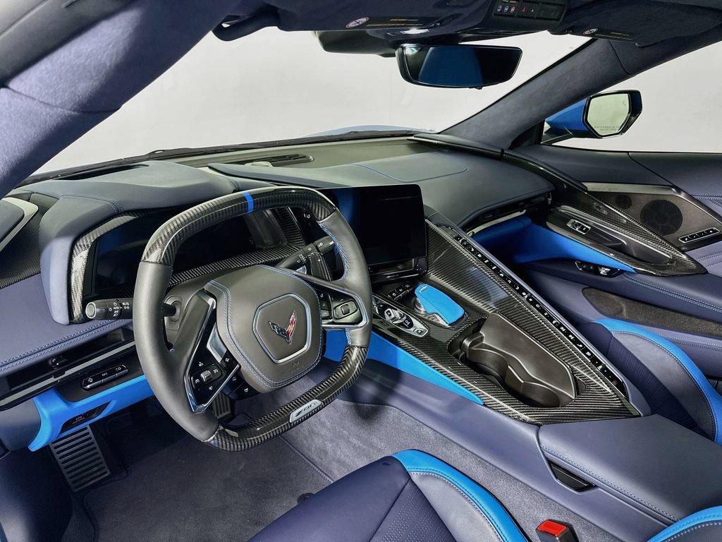 Used 2024 Chevrolet Corvette Z06 w/ Z07 Performance Package RWD image 4