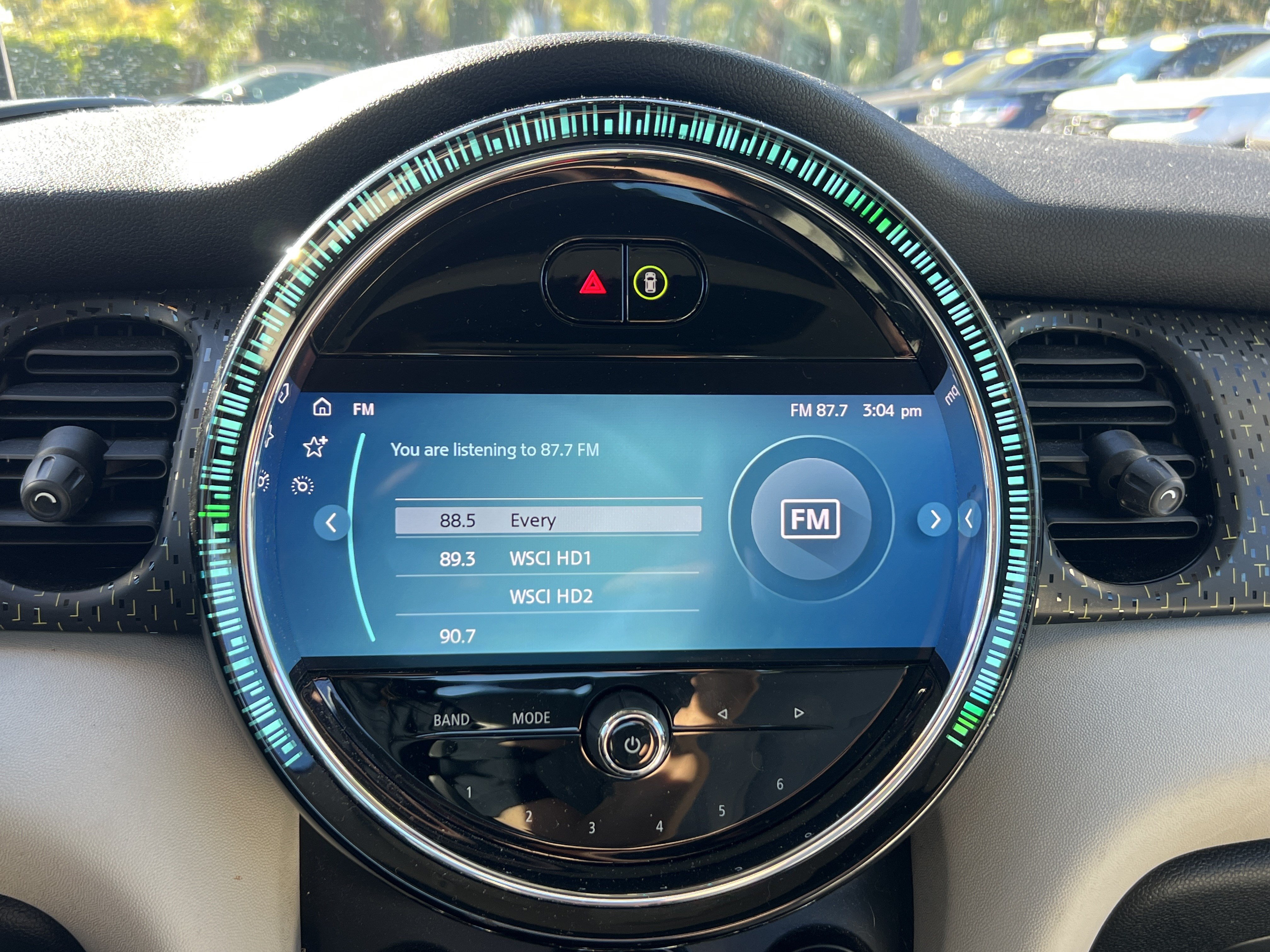 Used 2024 MINI Cooper SE FWD image 23