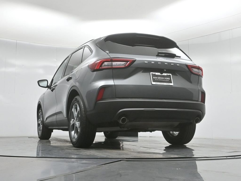 Certified 2025 Ford Escape ST-Line image 50