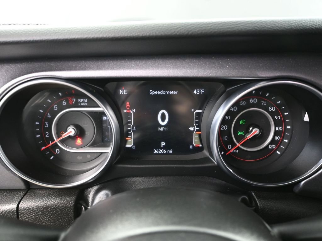 Used 2022 Jeep Gladiator Mojave w/ Auxiliary Switch Group image 31