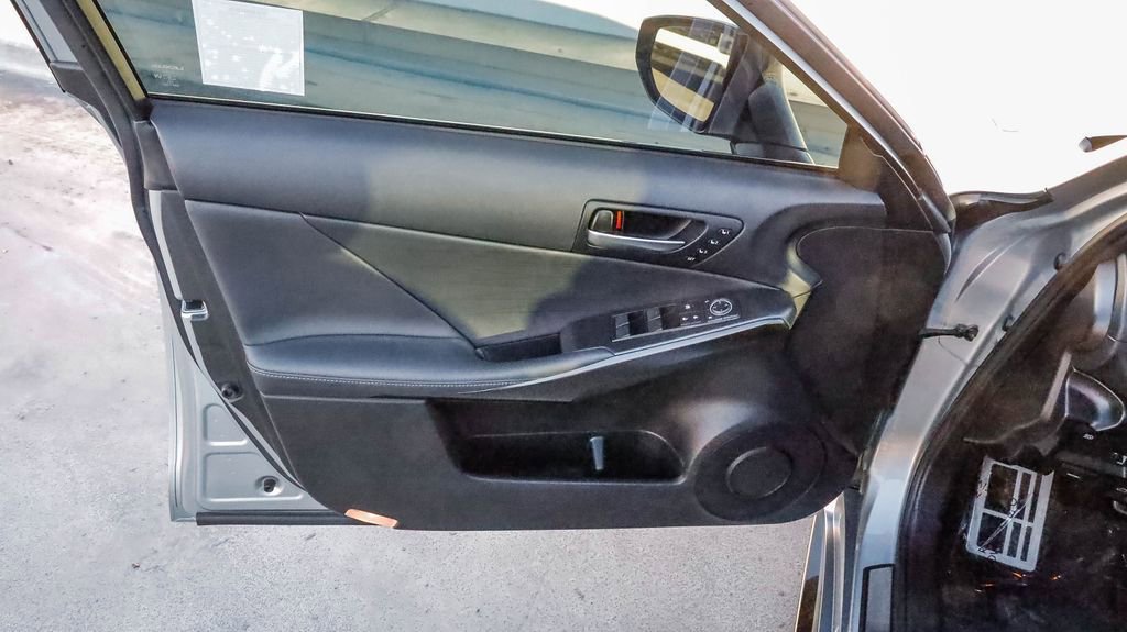 Used 2022 Lexus IS 350 F Sport w/ Navigation Package image 21