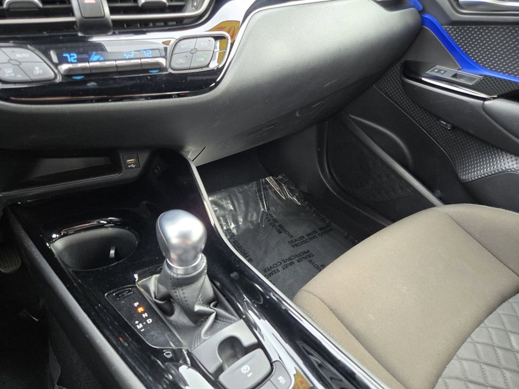 Used 2021 Toyota C-HR XLE FWD image 21