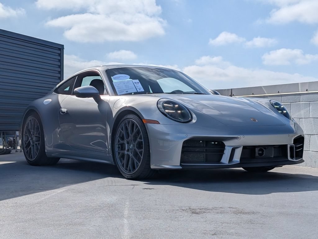 Used 2025 Porsche 911 Carrera S RWD image 25