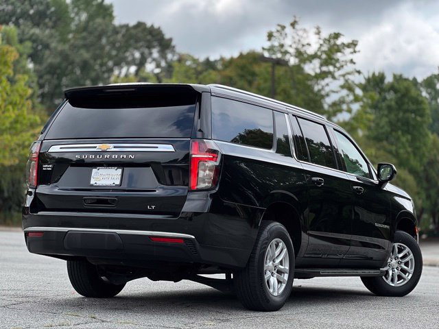 Used 2023 Chevrolet Suburban LT AWD/4WD image 5