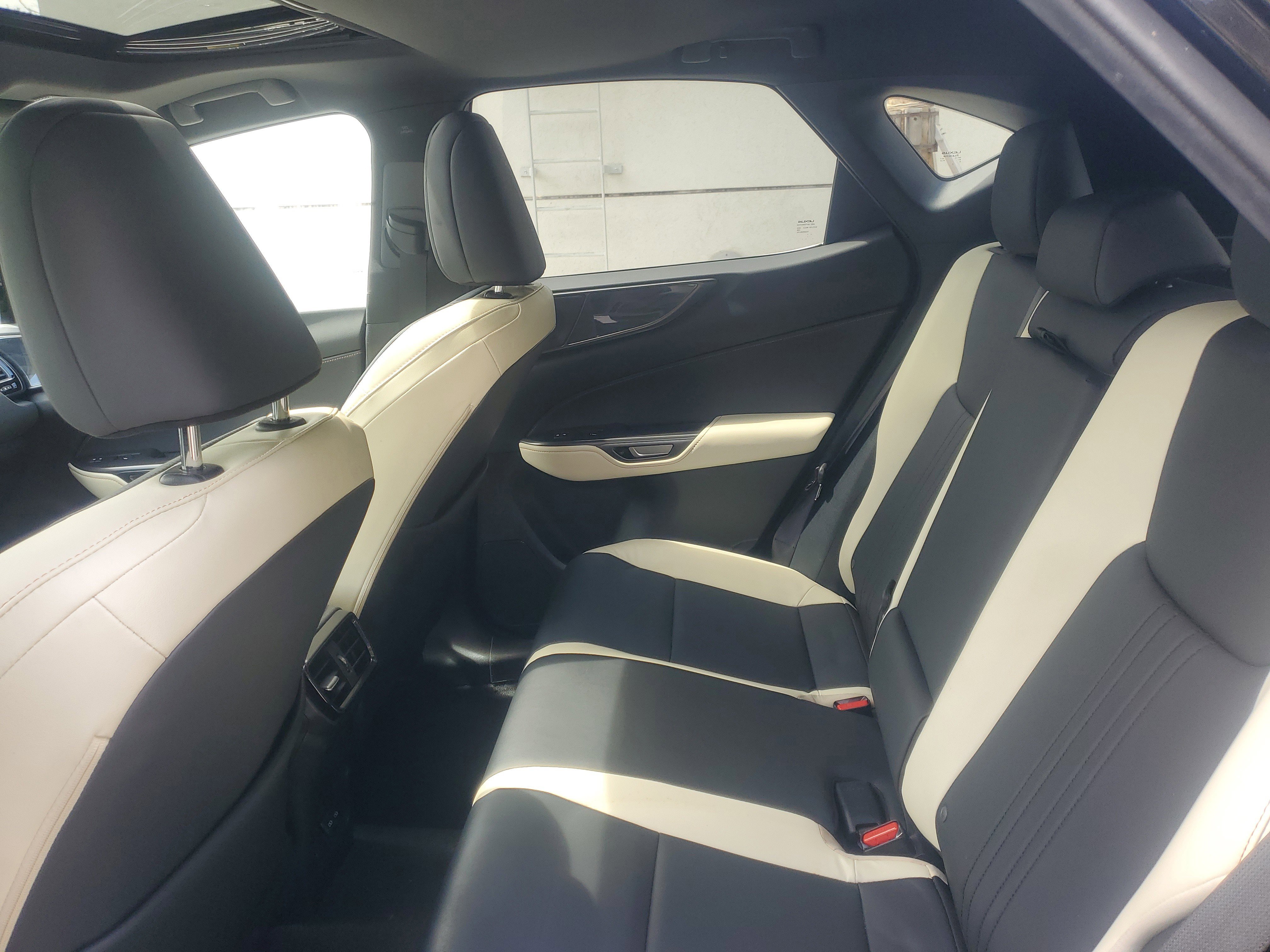 Used 2023 Lexus NX 350 AWD image 11