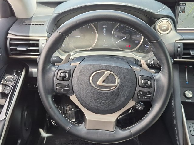 Used 2018 Lexus IS 300 w/ Comfort Package RWD image 17