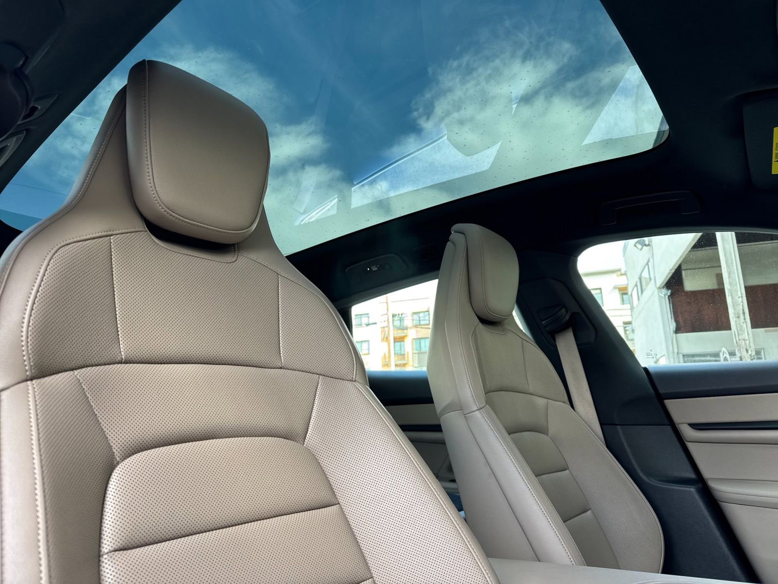 Certified 2022 Porsche Taycan 4 Cross Turismo image 19