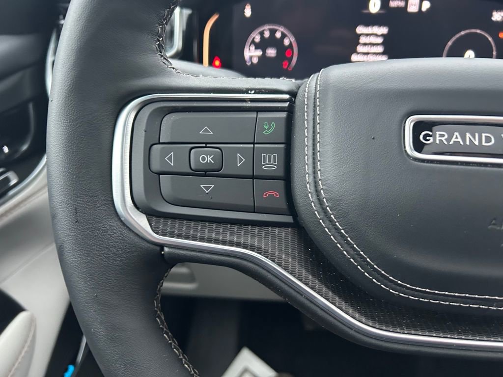 New 2026 Jeep Grand Wagoneer Summit w/ Premium Group III image 19