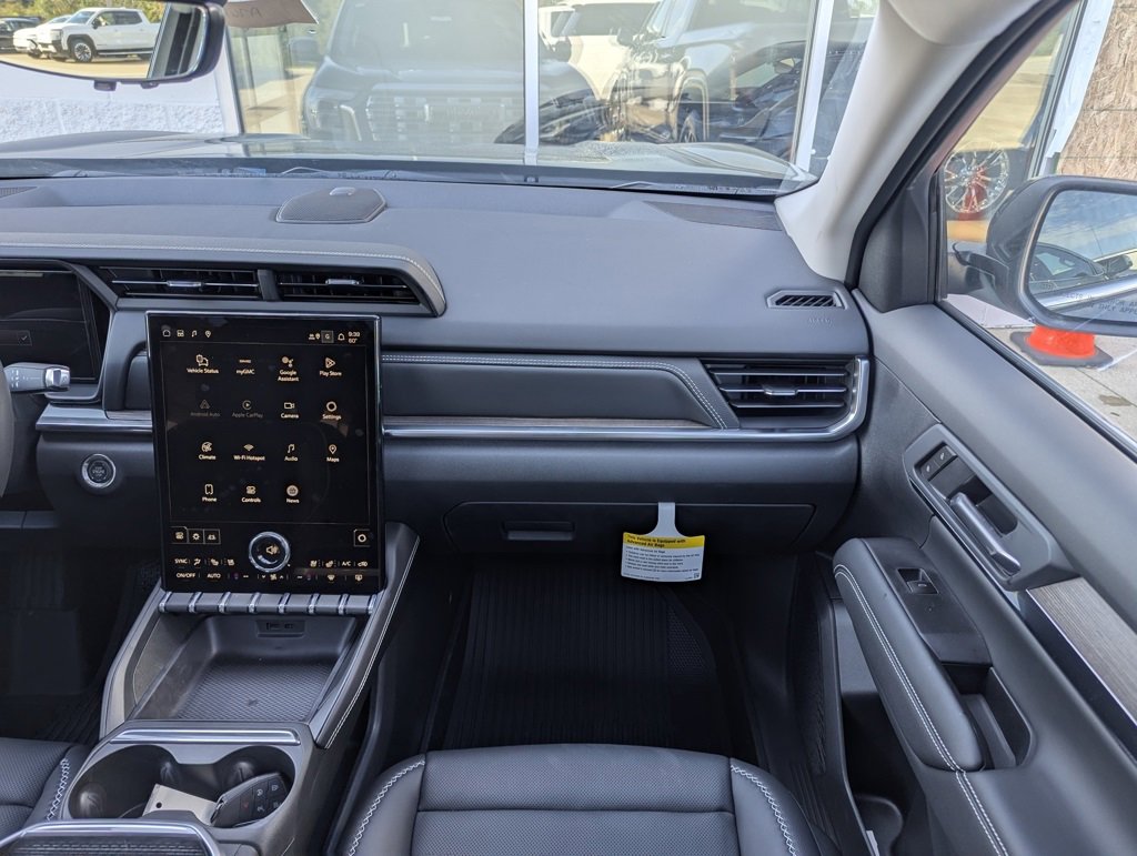 New 2026 GMC Terrain Denali w/ LPO, Floor Liner Package image 4