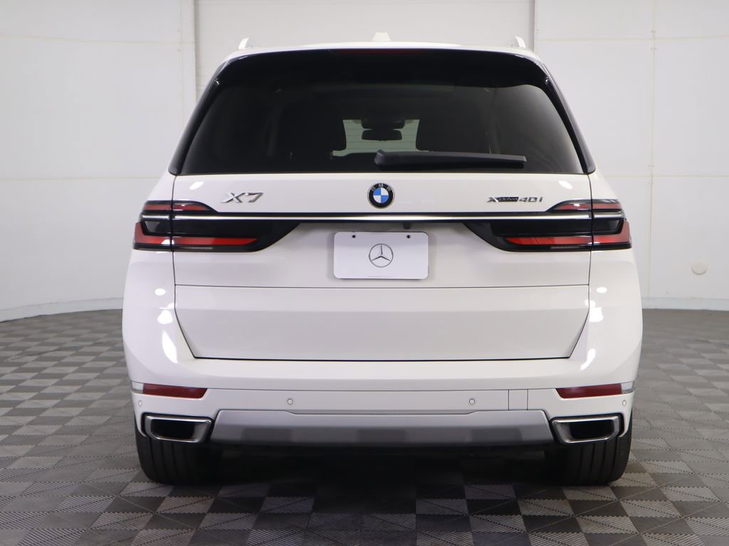 Used 2023 BMW X7 xDrive40i w/ Premium Package image 6