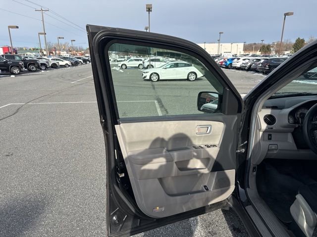 Used 2013 Honda Pilot LX image 9