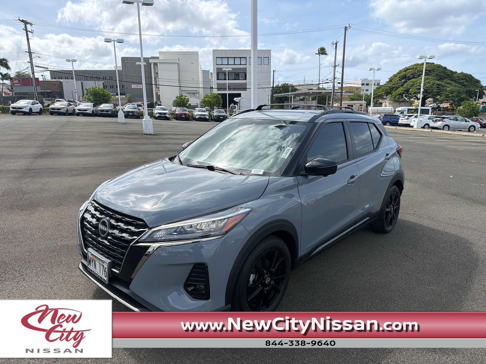 Used 2023 Nissan Kicks SR