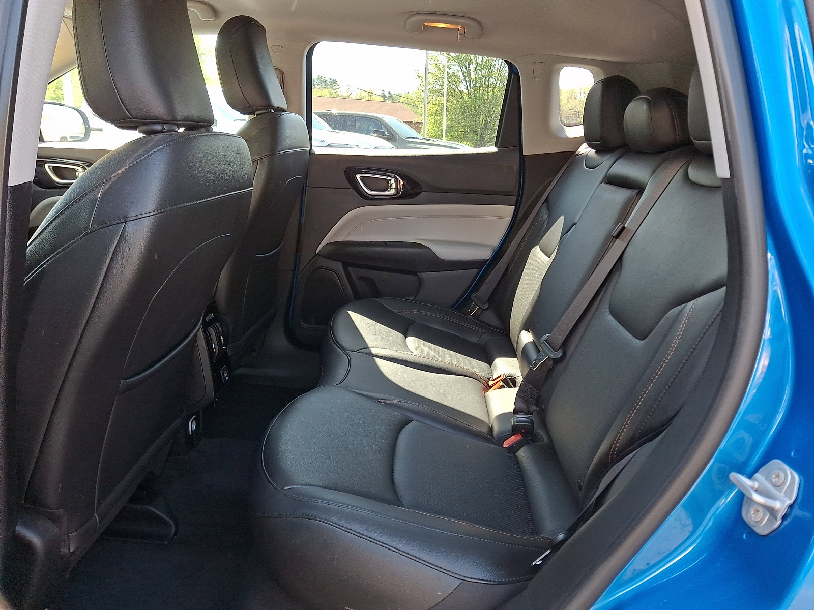 Certified 2022 Jeep Compass Limited AWD/4WD image 10