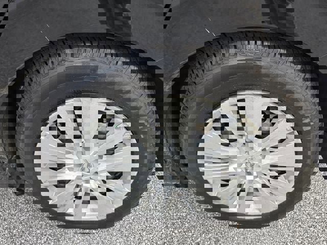 Used 2020 Nissan Sentra S image 12