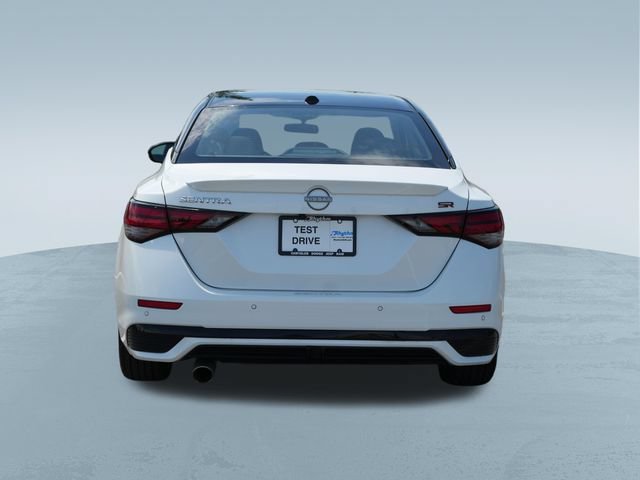 Used 2025 Nissan Sentra SR FWD image 8