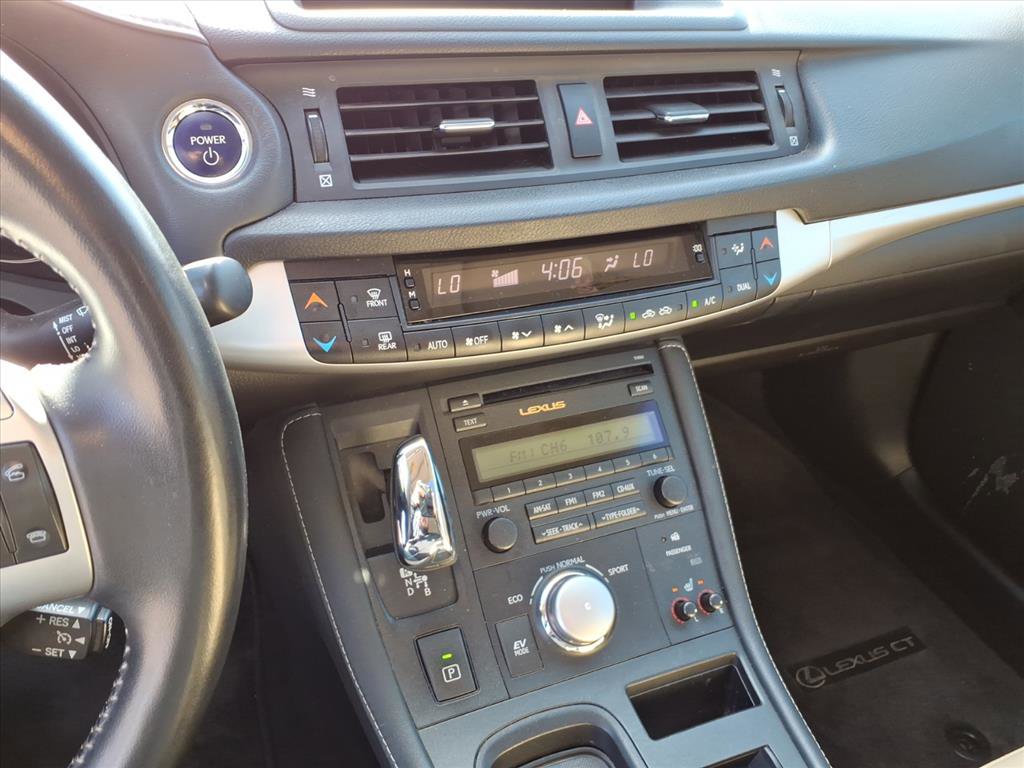 Used 2012 Lexus CT 200h Premium image 22