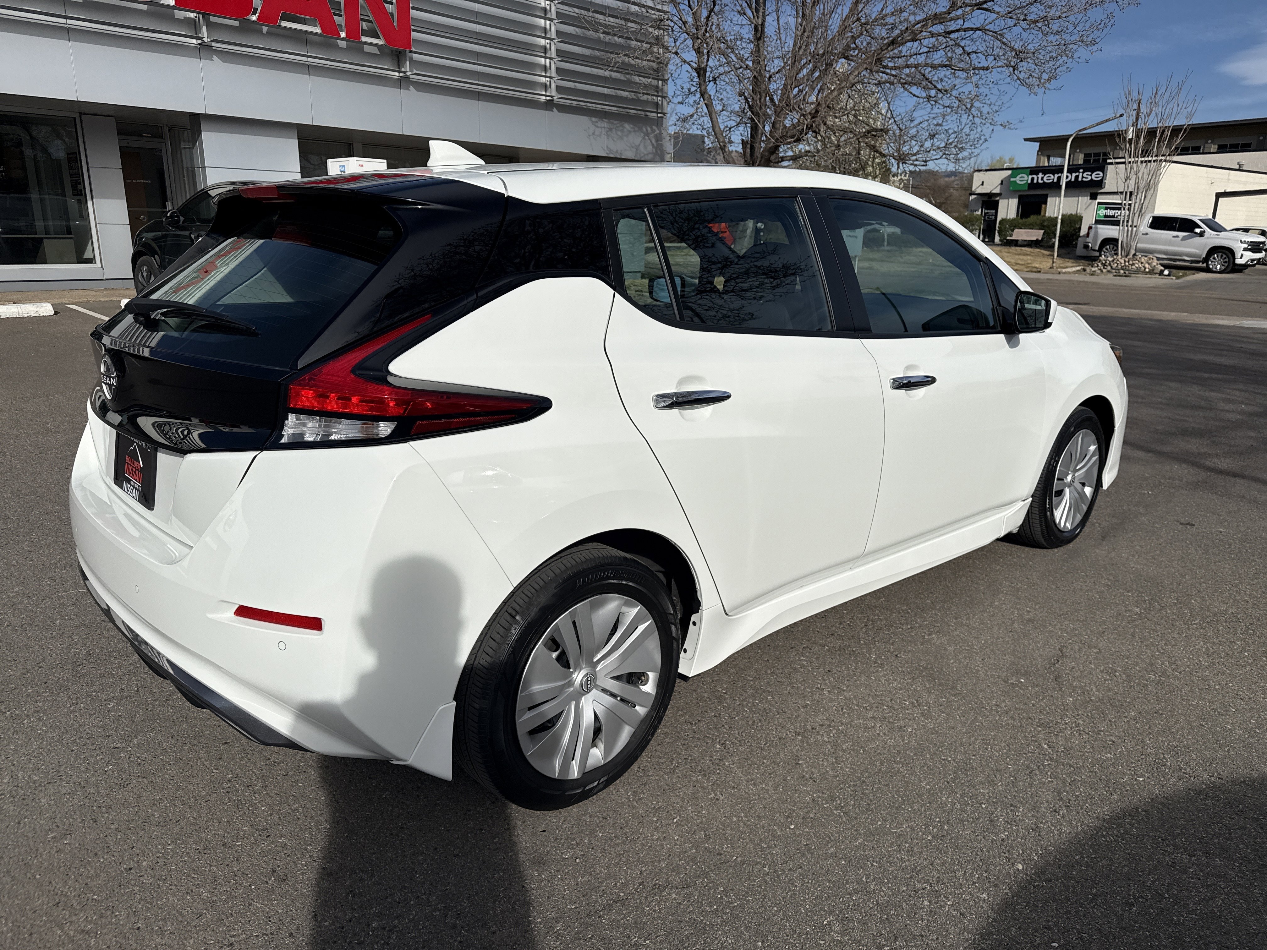 Certified 2024 Nissan Leaf S image 9