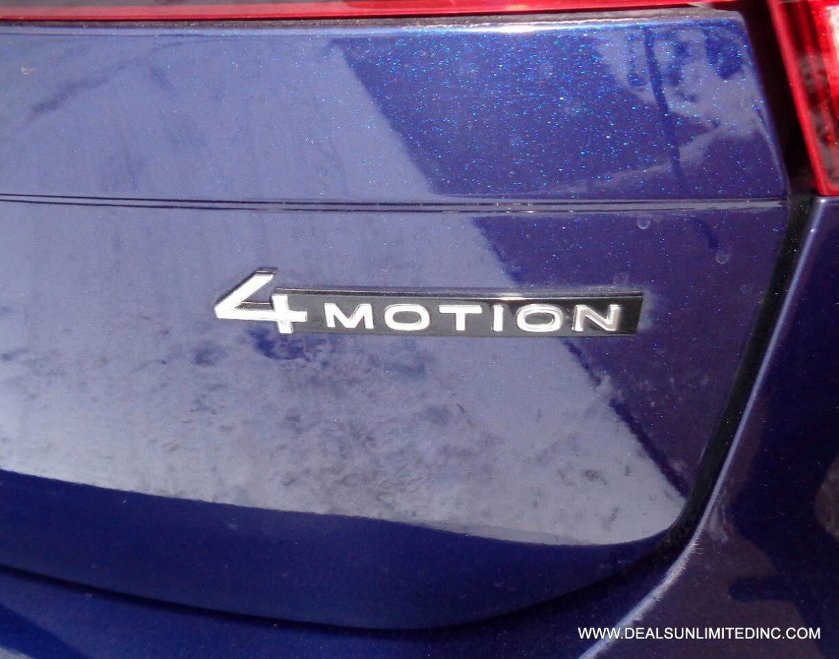 Used 2024 Volkswagen Tiguan SE image 7