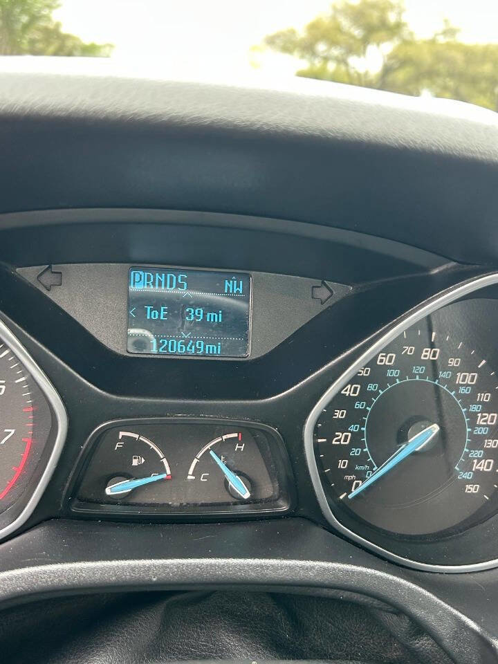 Used 2012 Ford Focus SE w/ SE Sport Pkg image 23