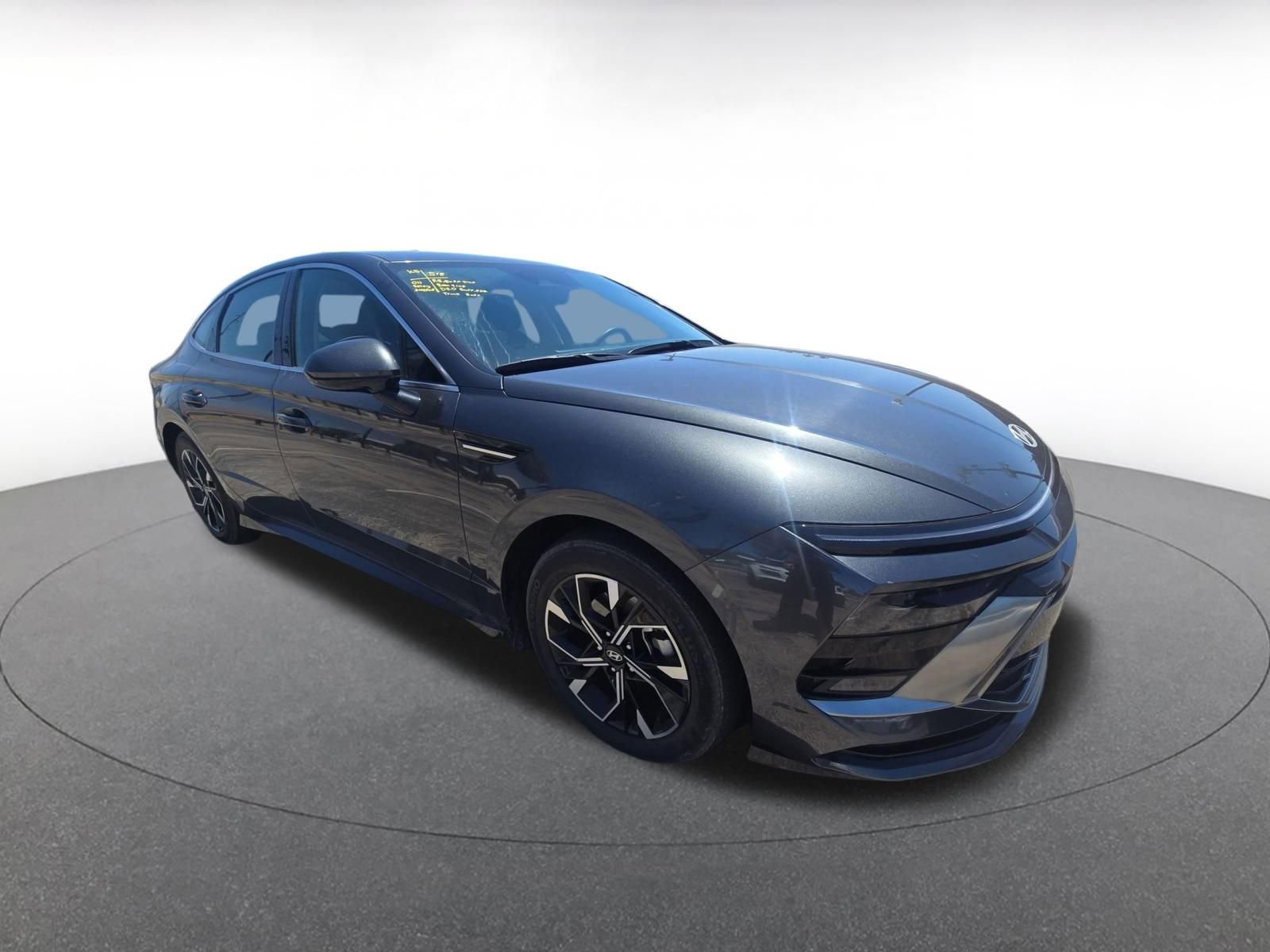 Used 2025 Hyundai Sonata SEL FWD image 2
