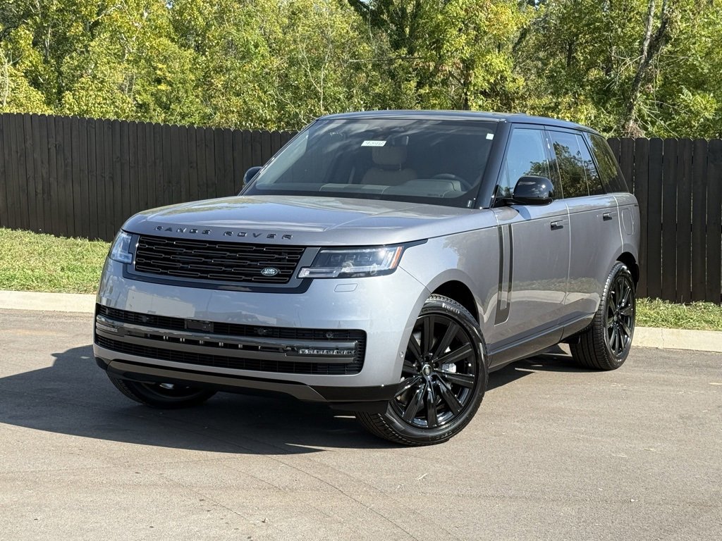 New 2025 Land Rover Range Rover SE