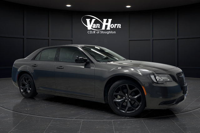 Used 2023 Chrysler 300 Touring w/ Sport Appearance Package RWD image 1