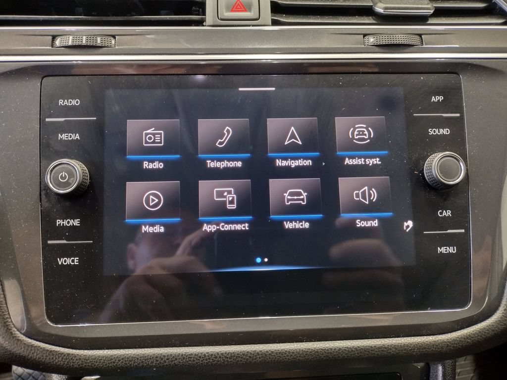 Used 2023 Volkswagen Tiguan SE AWD/4WD image 29