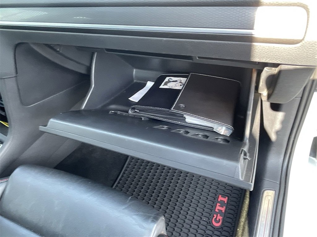 Used 2019 Volkswagen GTI SE w/ SE Experience Package image 35