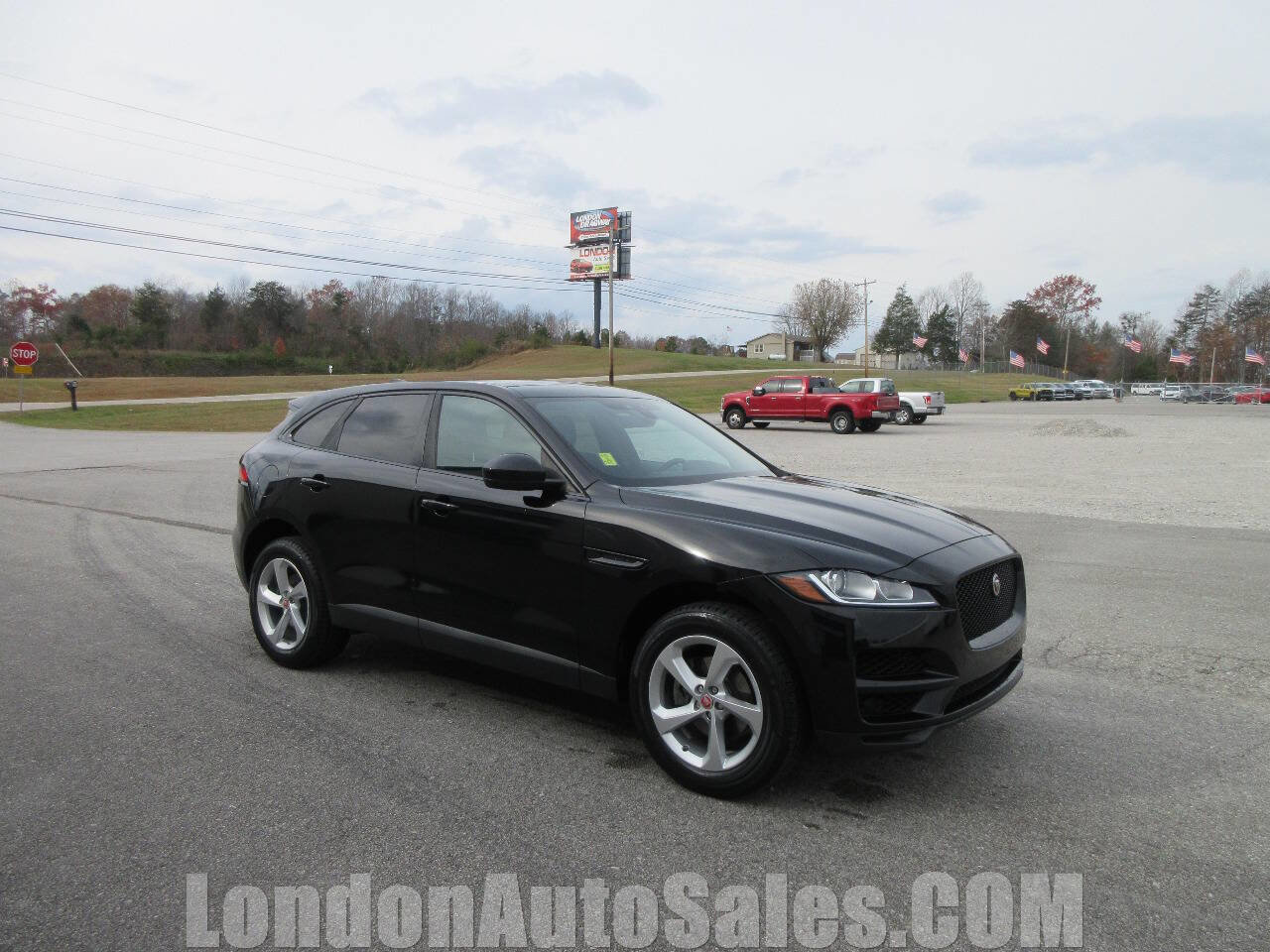 Used 2020 Jaguar F-PACE Premium image 8