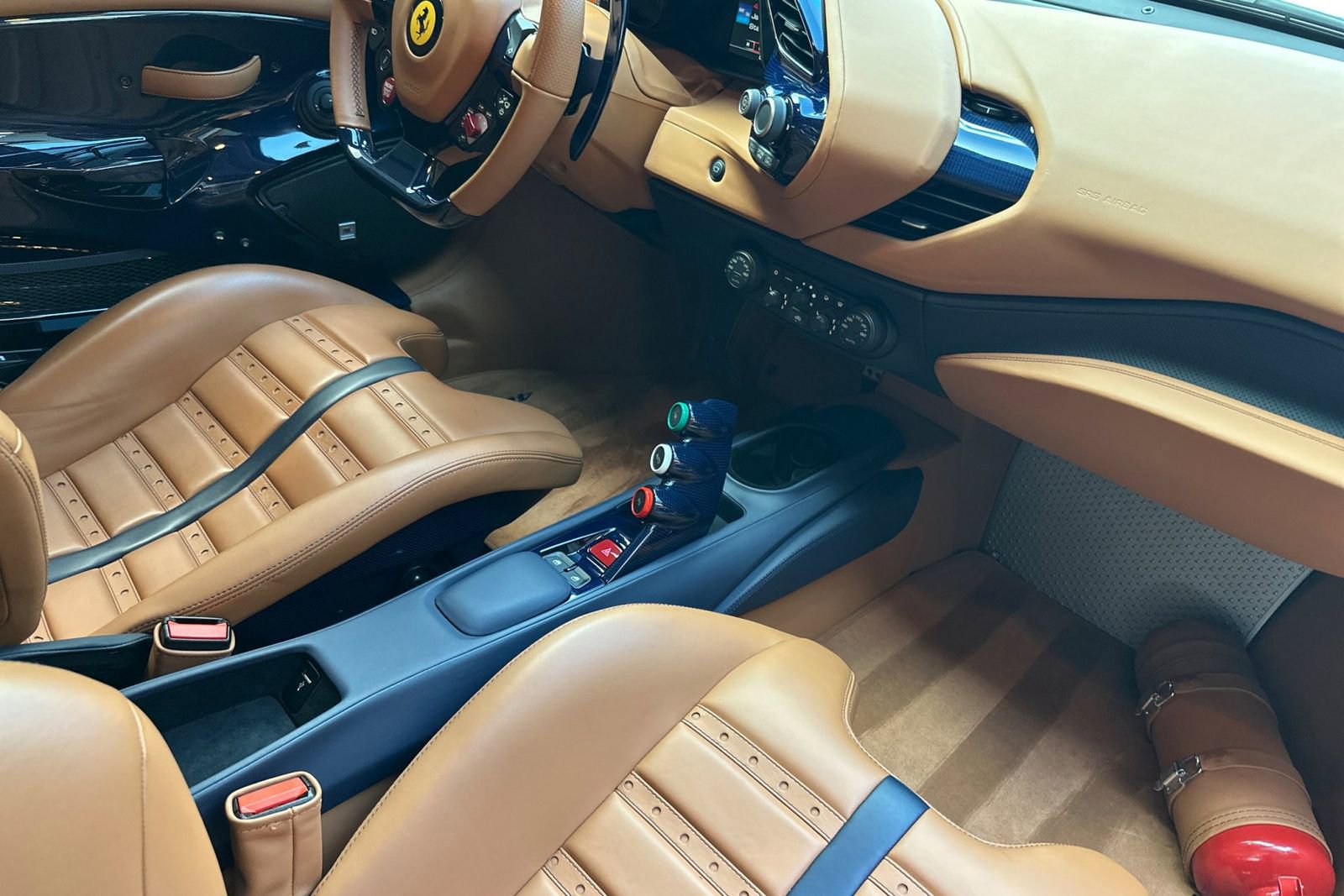 Used 2019 Ferrari 488 Pista Coupe RWD image 16
