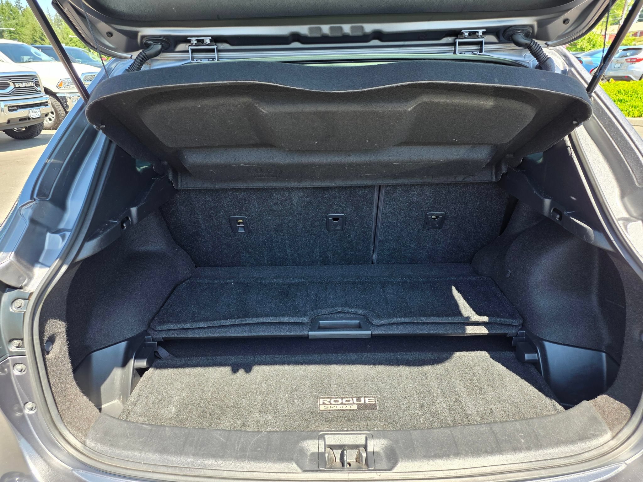 Used 2019 Nissan Rogue Sport S AWD/4WD image 26