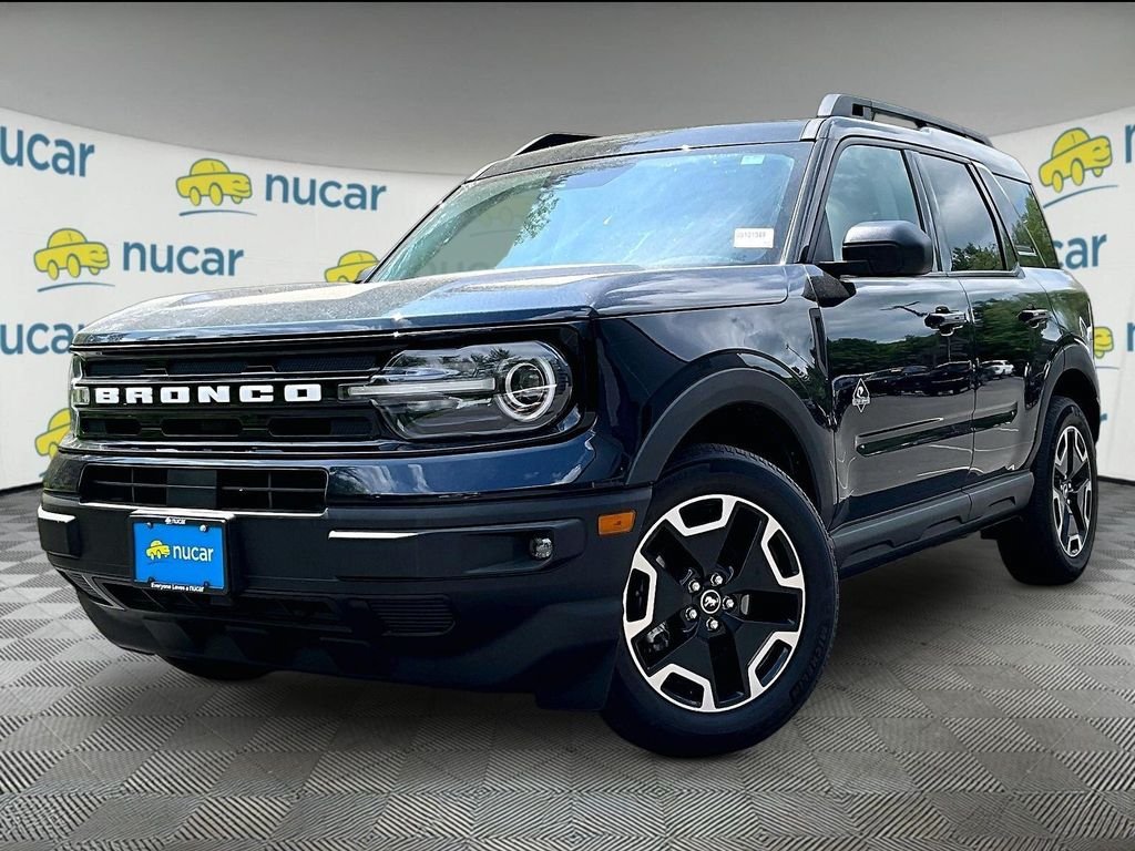 Used 2023 Ford Bronco Sport Outer Banks w/ Tech Package AWD/4WD image 3