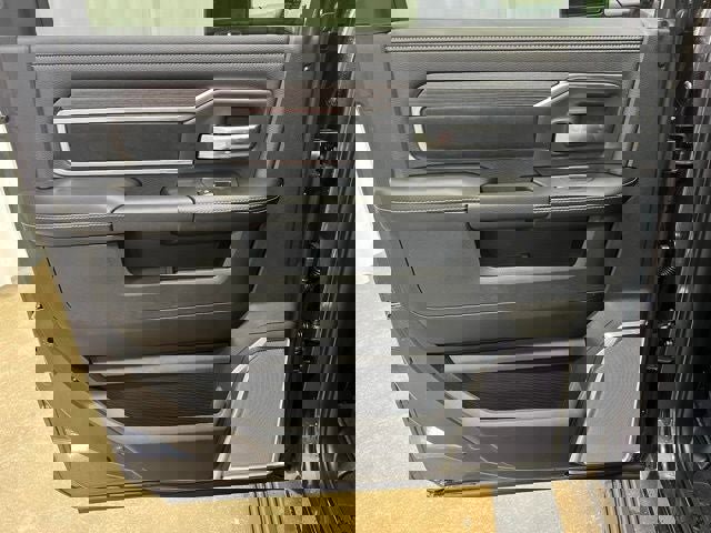 New 2026 RAM 2500 Laramie AWD/4WD image 26