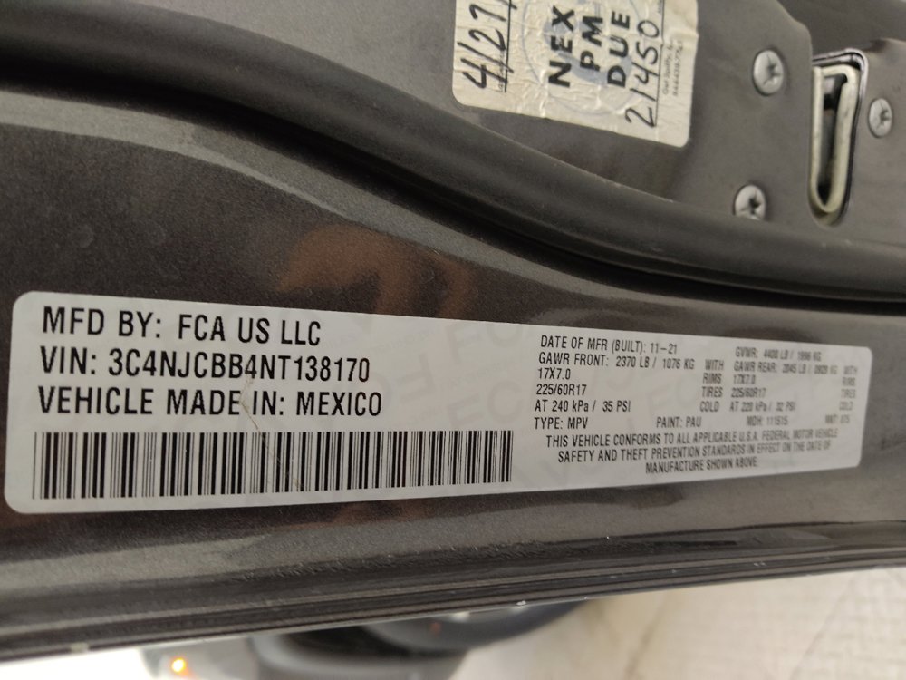Used 2022 Jeep Compass Latitude FWD image 33